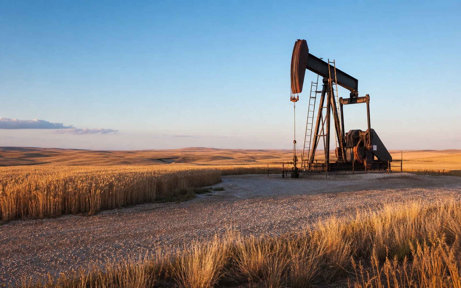 Direct Minerals vs. Royalty Funds