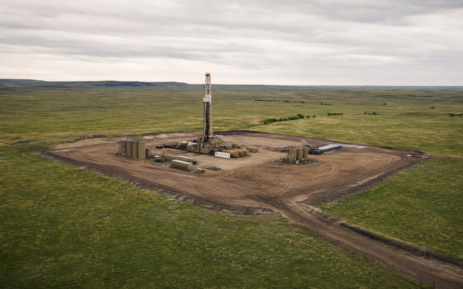 Colorado drilling pad on open prairie